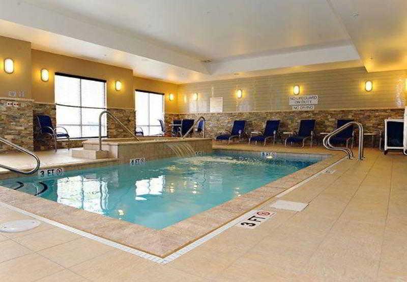 Fairfield Inn & Suites By Marriott Slippery Rock Exterior photo
